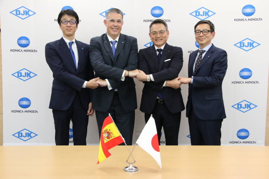 Automotive inspection automation partnership signing between EINES Vision Systems and Daiichi Jitsugyo